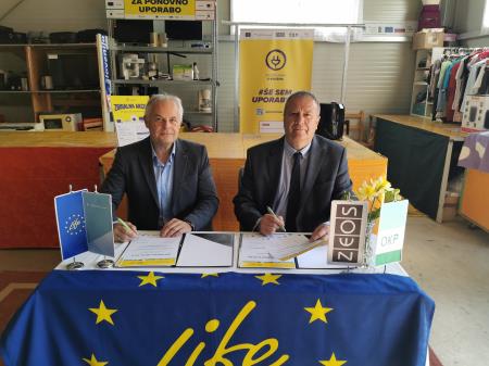 Podpis direktor ZEOS in direktor OKP